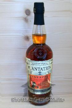 Plantation Pineapple Stiggins Fancy 1824 Recipe - Plantation Dark Rum mit Victorian Ananas