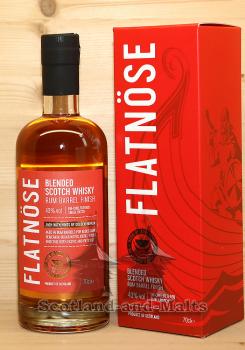 Flatnöse Rum Barrel Finish Peated Blended Scotch Whisky mit 43,0% von den  ISLAY BOYS