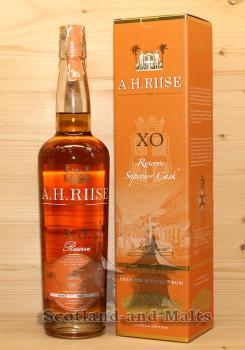 A.H. Riise XO Reserve Superior Cask mit 40,0% - Superior Spirit Drink made from matured Rum