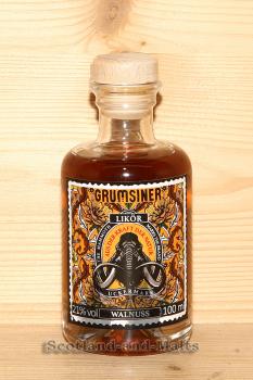 Grumsiner Walnuss Likör mit Whisky und 21,0% - aus der Grumsiner Brennerei in der Uckermark in der kleinen Flasche