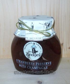 Strawberry Preserve with Champagne - Erdbeermarmelade mit Champagner von Mrs. Bridges